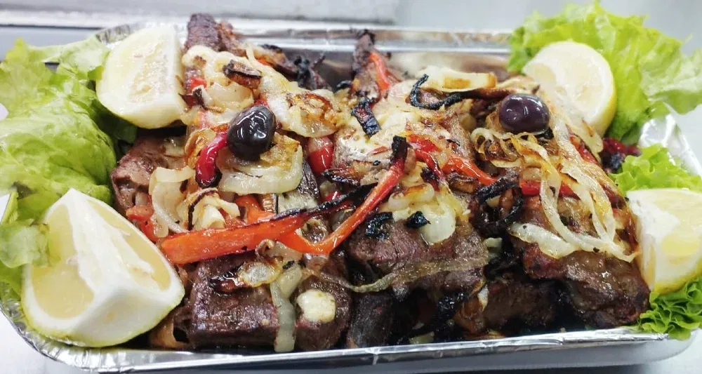 Vacío relleno para 2 personas con papas a la crema de espinaca